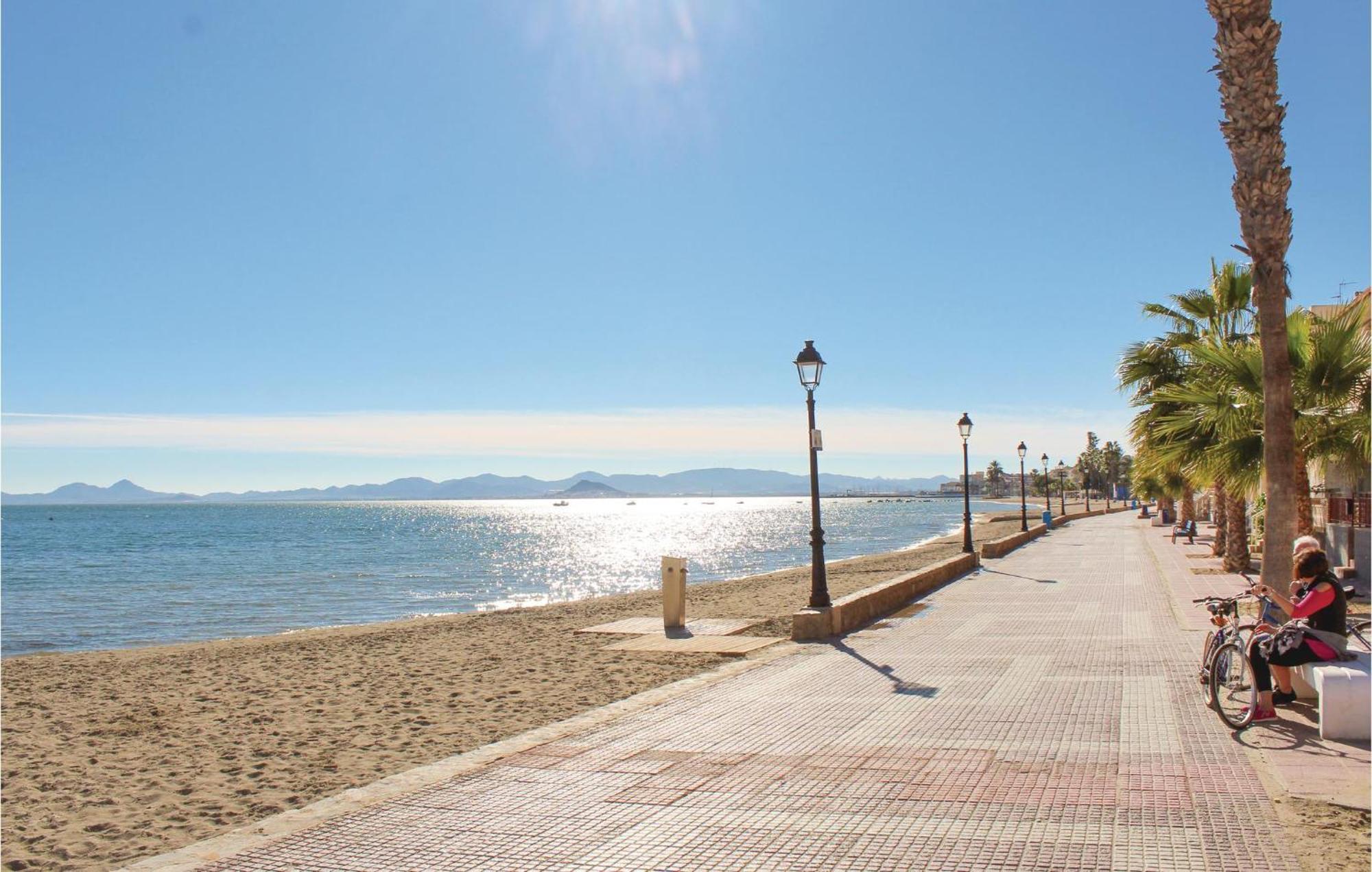 Cozy Apartment In Los Alcazares With Wifi Bagian luar foto